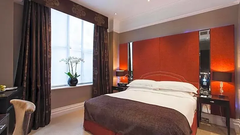The Capital Hotel, Apartments & Townhouse