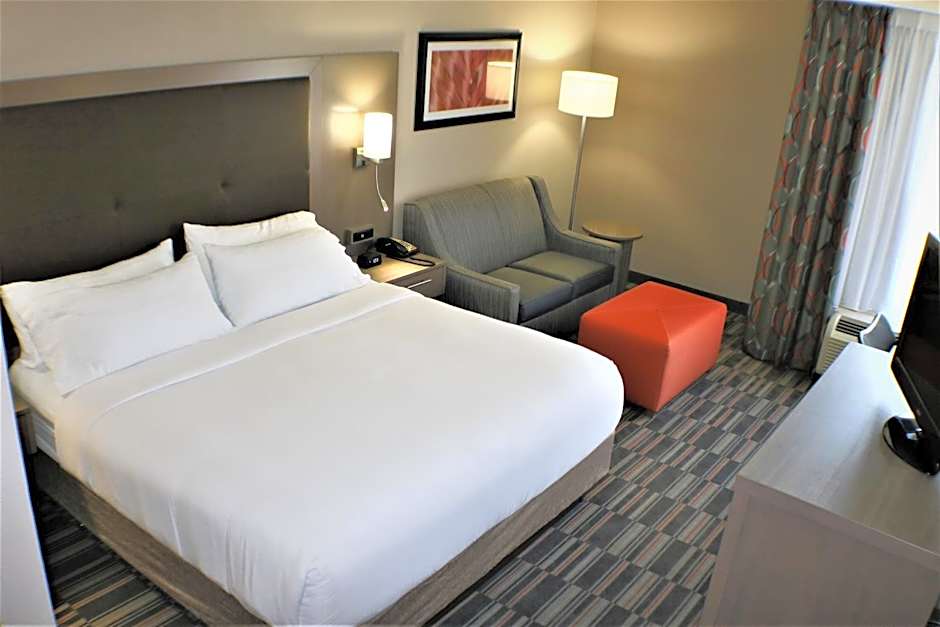 Holiday Inn Express Woodstock-Shenandoah Valley By IHG