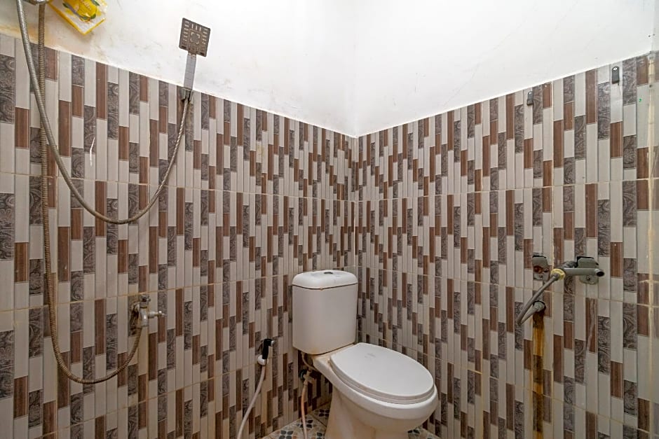 RedDoorz Syariah near Transmart Padang