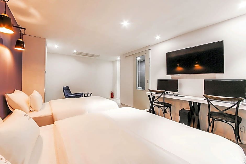 SOYU Hotel