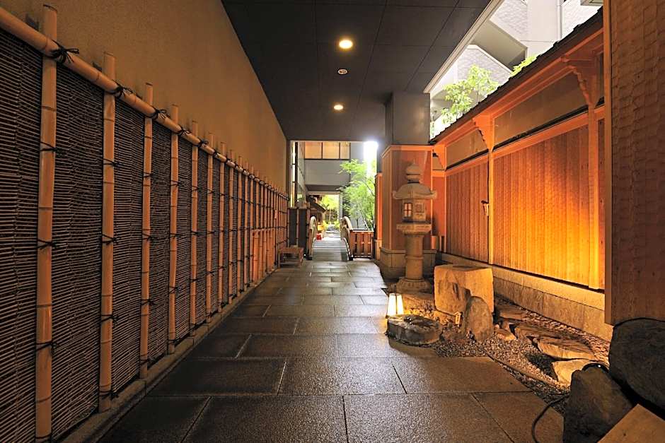 Ryoan Kazuki with Luxury Kyoto Collections KADEN