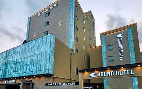 Seosan Hound Seosan Lake Park