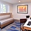 Holiday Inn Express & Suites Lacey  Olympia By IHG