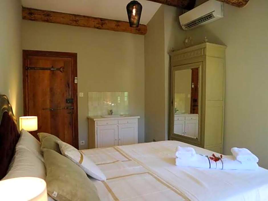 Mas du Rollier Chambres d'hôtes