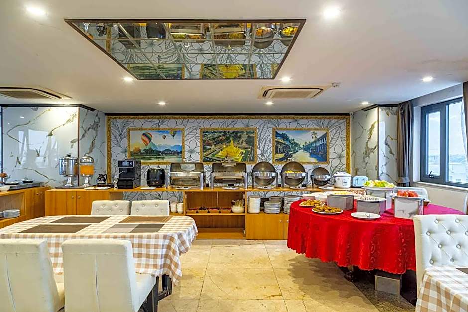 Aaron Riverview Hotel