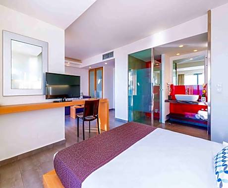 Junior Suite with Mountain View (Open-Plan)