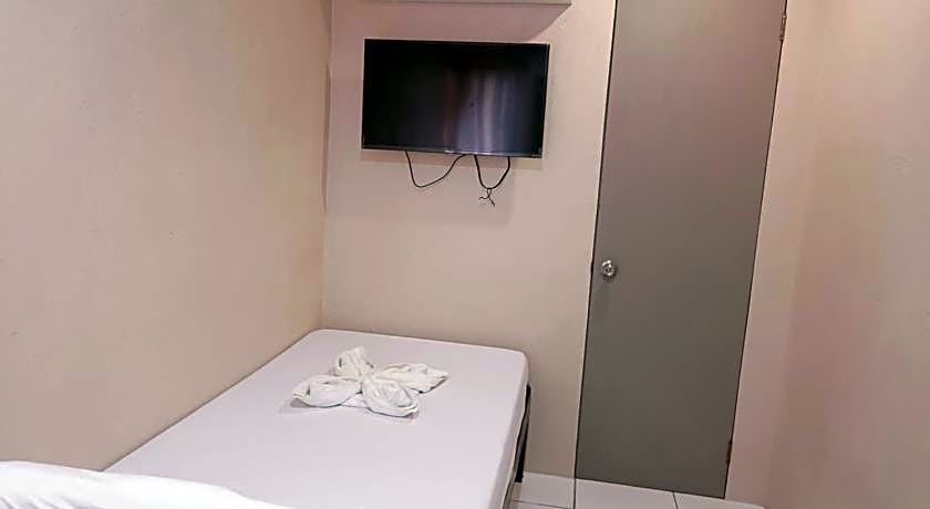 Claytown Pension House