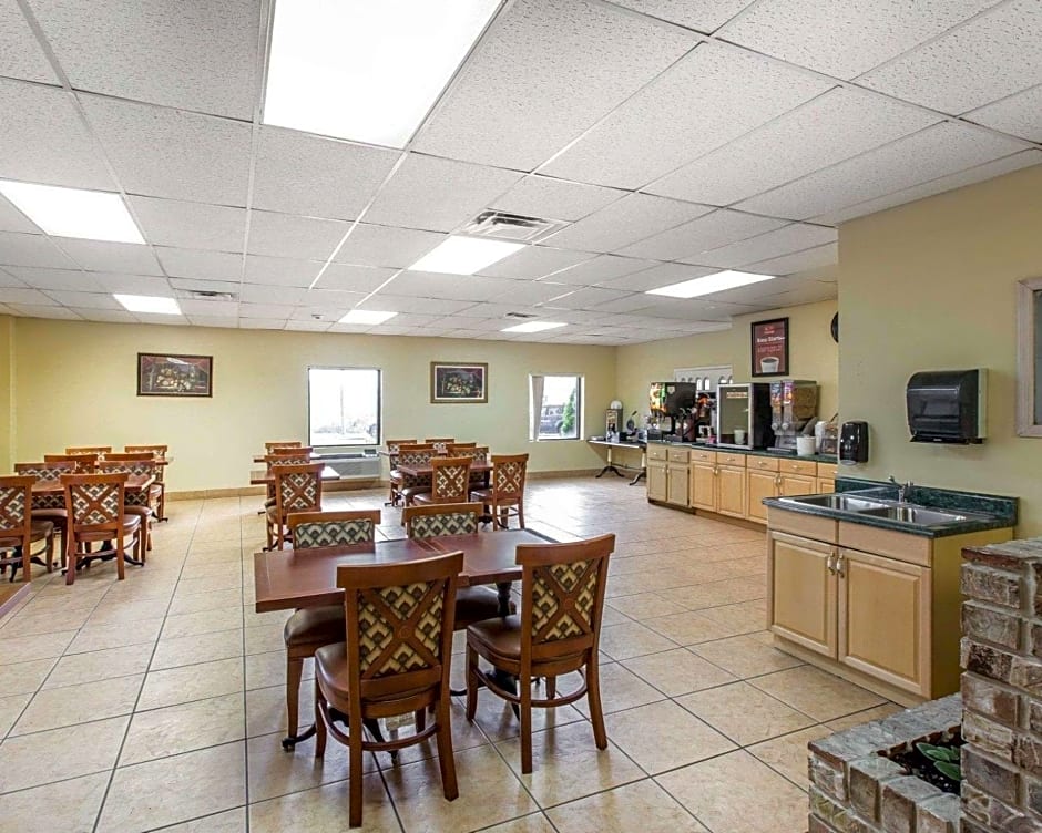 Econo Lodge Dalton West