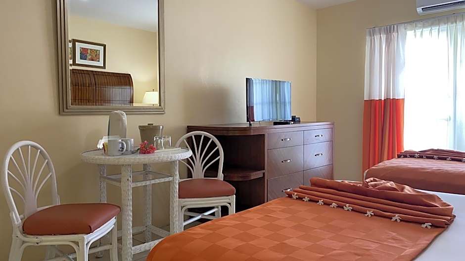 Bay Gardens Inn