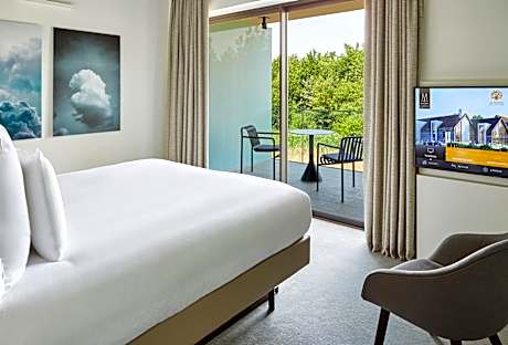 Superior King Room with Terrace and Forest View