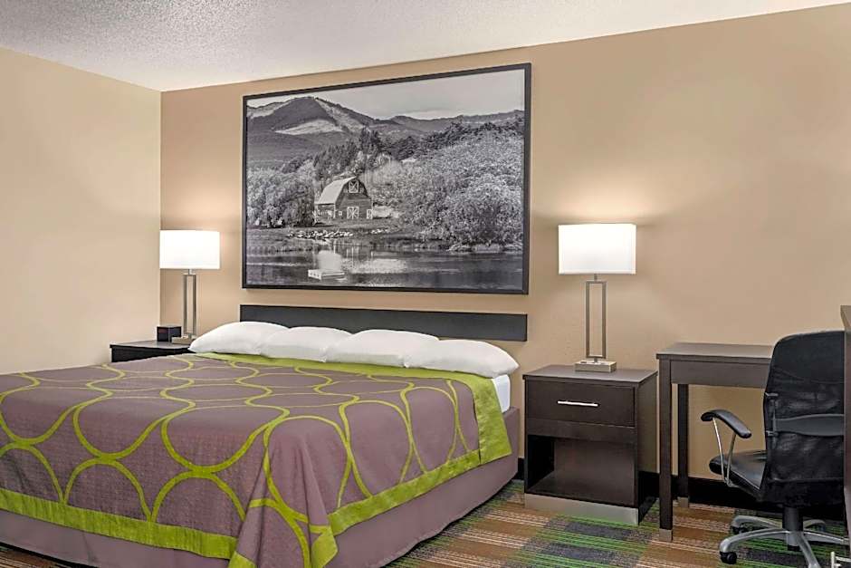 Super 8 by Wyndham Chillicothe