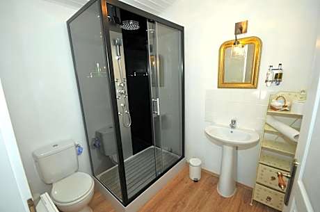 Twin Room with Balcony