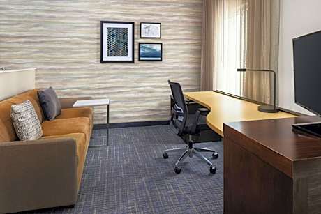 One-Bedroom King Suite with Sofa Bed - Hearing Accessible