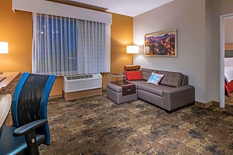 Queen Suite