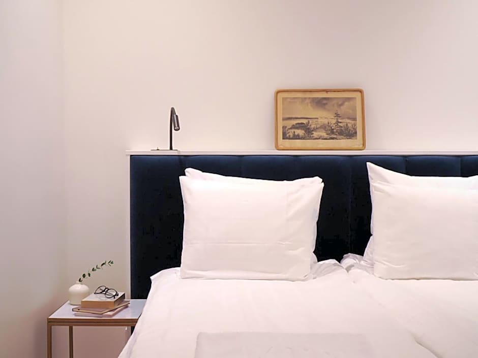 Bob W Helsinki Ullanlinna