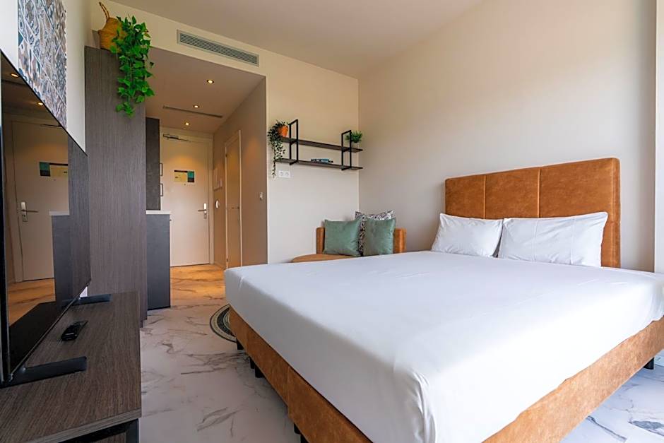 Student Experience Madrid Pozuelo - Luxury Hostel