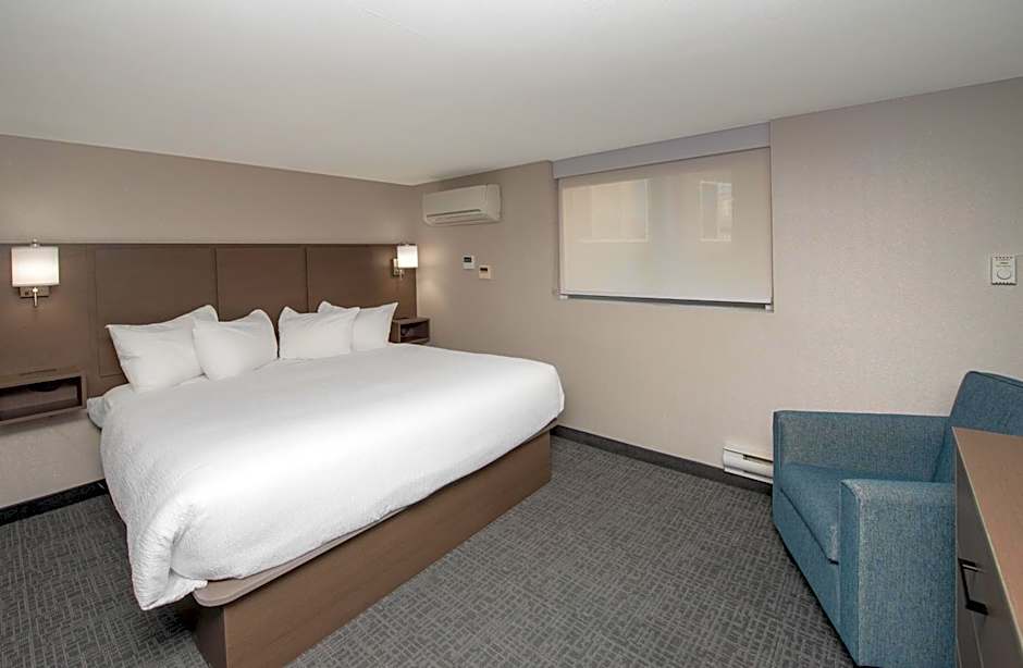 Coast Lethbridge Hotel & Conference Centre