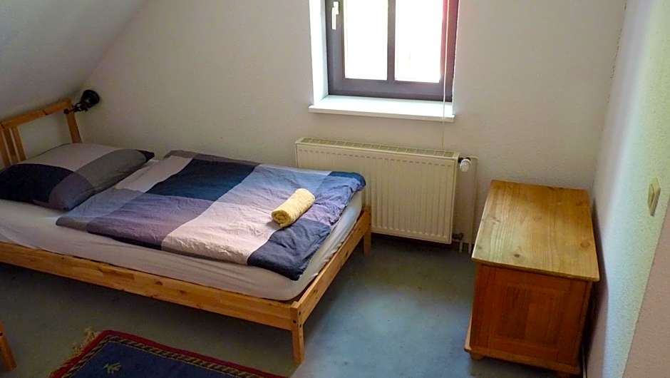 404-Hostel