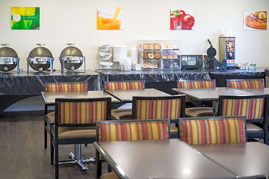 Quality Inn & Suites Camarillo-Oxnard