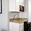 Blue Water Inn & Suites, BW Signature Collection