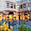 Four Mansions Hotel