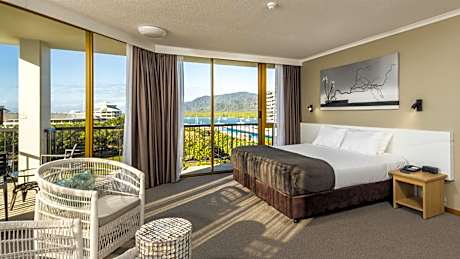 Superior King Balcony Suite