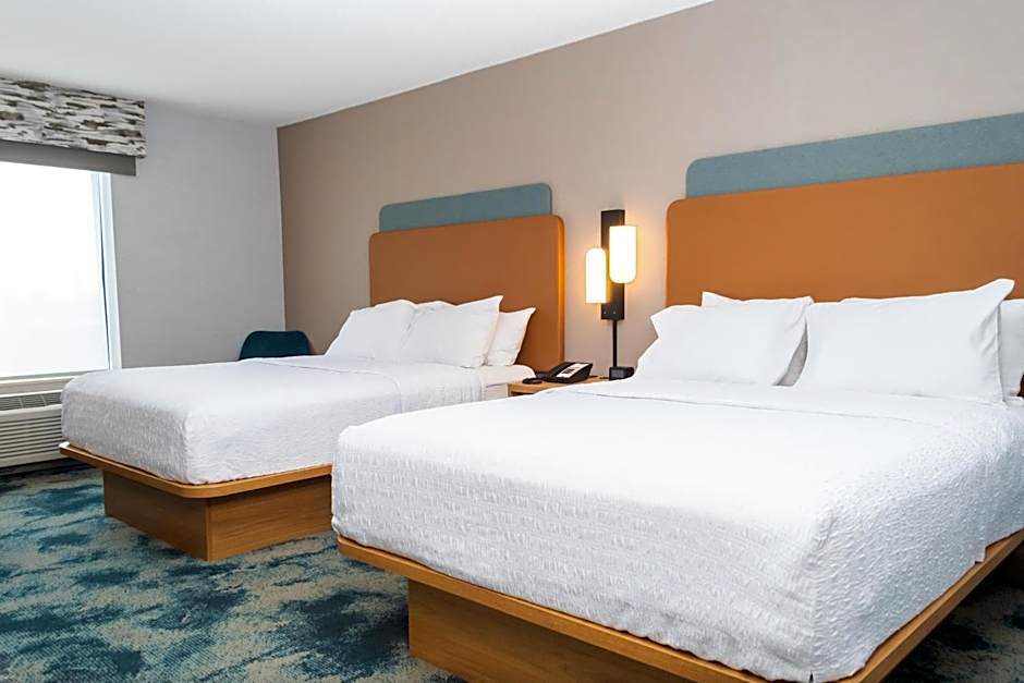 Hampton Inn & Suites Addison