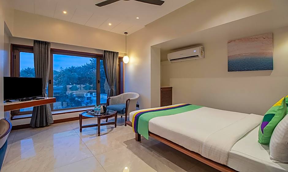 Treebo Regency - Bund Garden, Dhole Patil Road