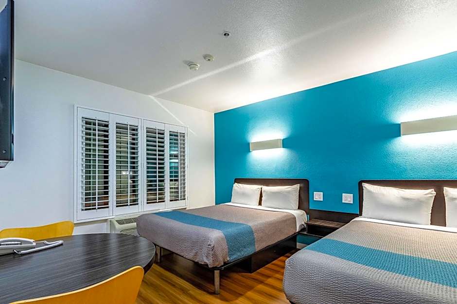 Motel 6-Fountain Valley, CA - Huntington Beach Area