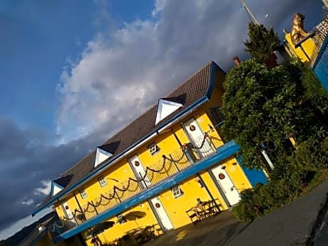 Pousada Cantinho da Mi & Teco