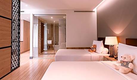 Premium Deluxe Twin Room with Balcony with Free Herbal Foot Bath 15 mins