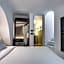 Sun Rocks Boutique Hotel - Caldera View Suites & Sunset Dining Experience