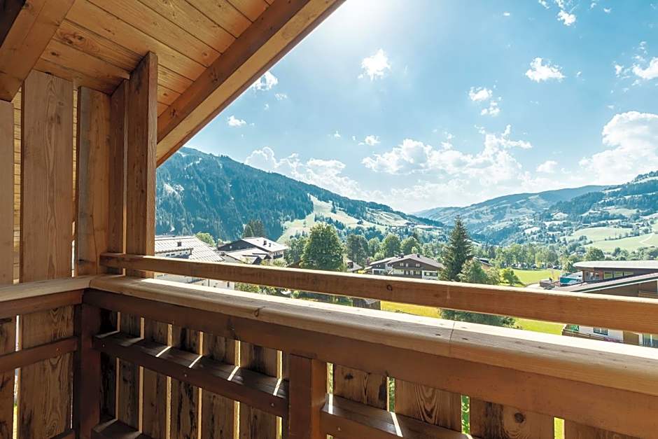 ALMMONTE SENSUM SUITES - Funky Living Hotel