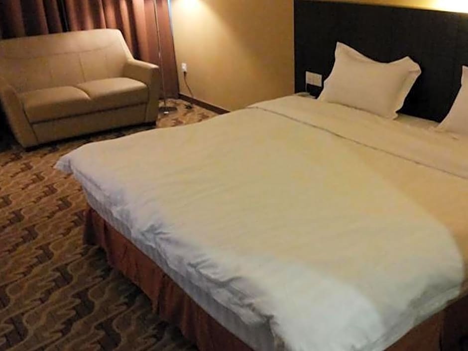 Eminent Hotel