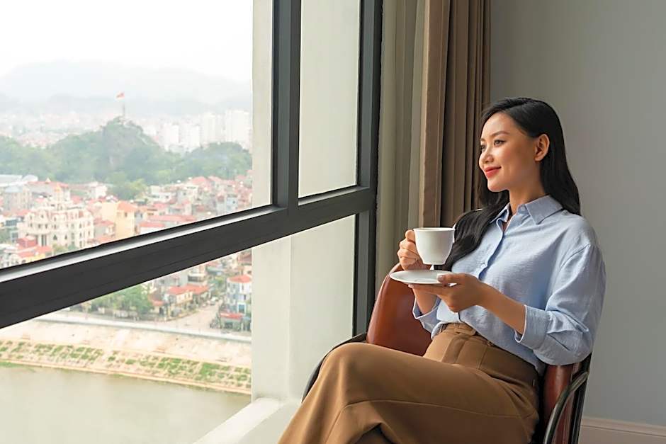 Four Points by Sheraton Lang Son