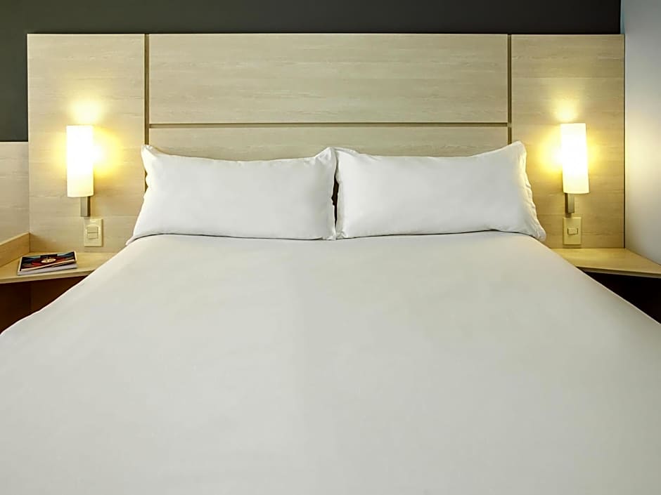 Ibis Montevideo Rambla