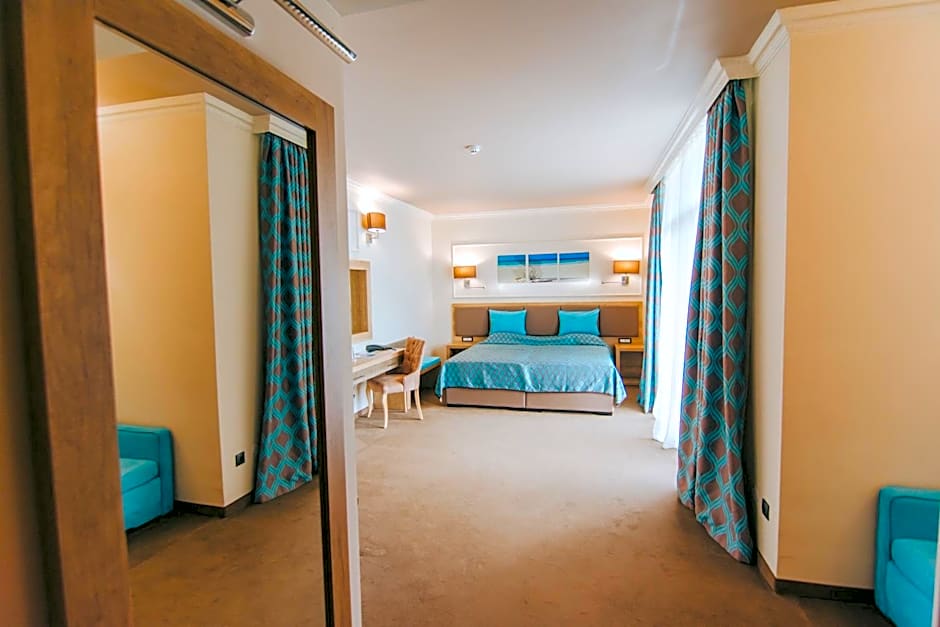 Tiara Beach - All Inclusive