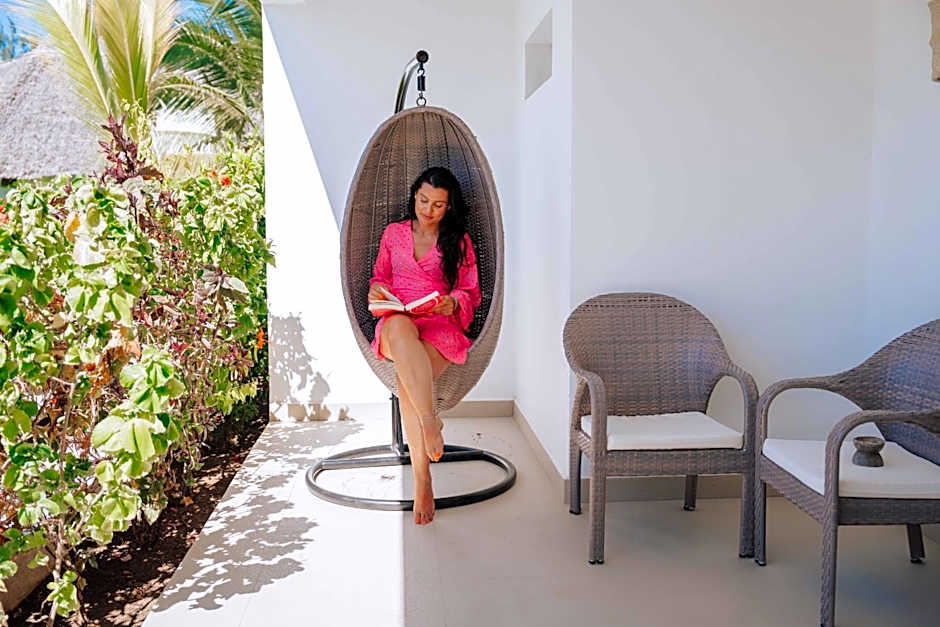 Dhow Inn Boutique Hotel