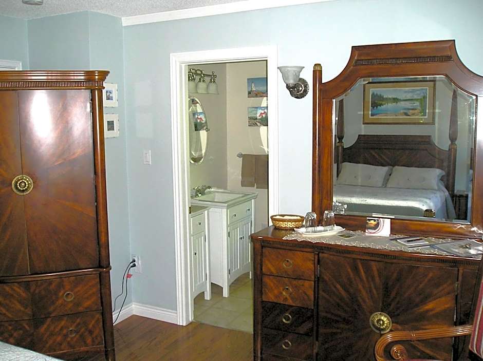 Tucked Inn the Harbour B&B