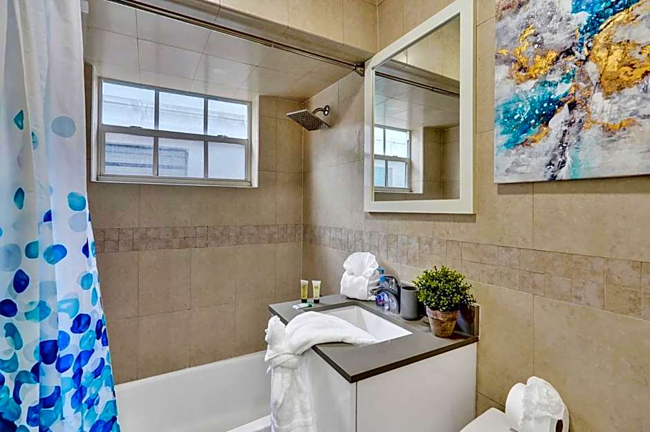 Sunshine vibes villa - Close to Beach