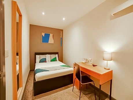Double Compact Room