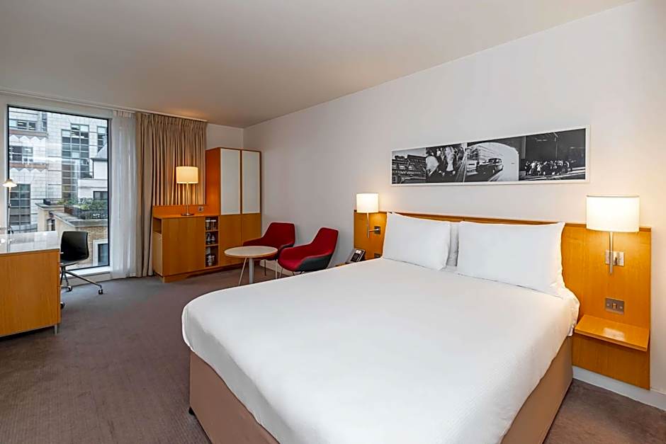 DoubleTree By Hilton Hotel Tower Of London, London, Uk
