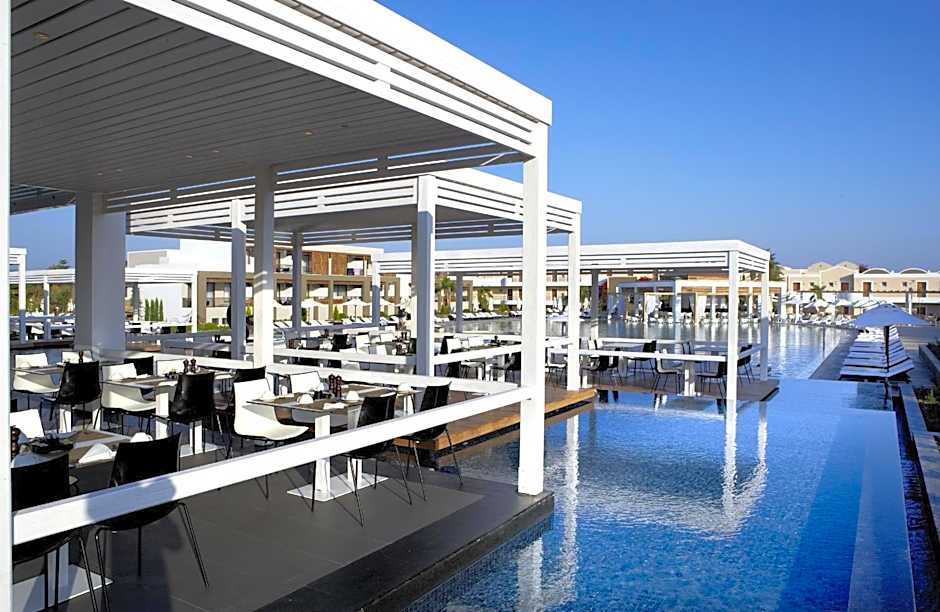 Pelagos Suites Hotel & Spa