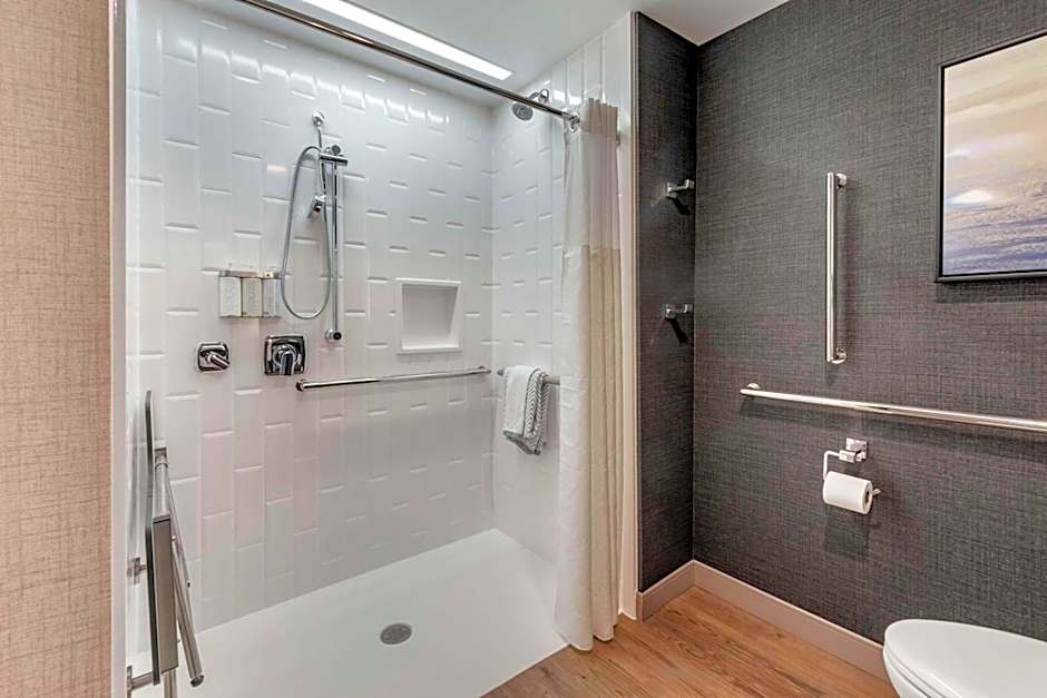 Cambria Hotel Minneapolis Downtown