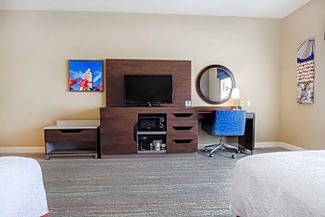 Queen Room with Two Queen Beds - Mobility Access/Non-Smoking