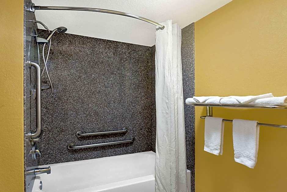 Super 8 by Wyndham Sarasota Near Siesta Key