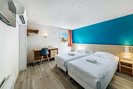 Standard Twin Room - Non-Smoking