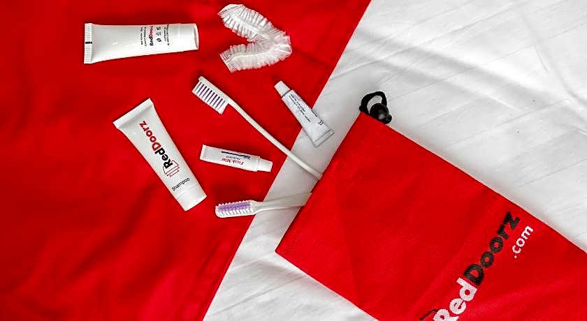 RedDoorz @ Graha Cemerlang Maros