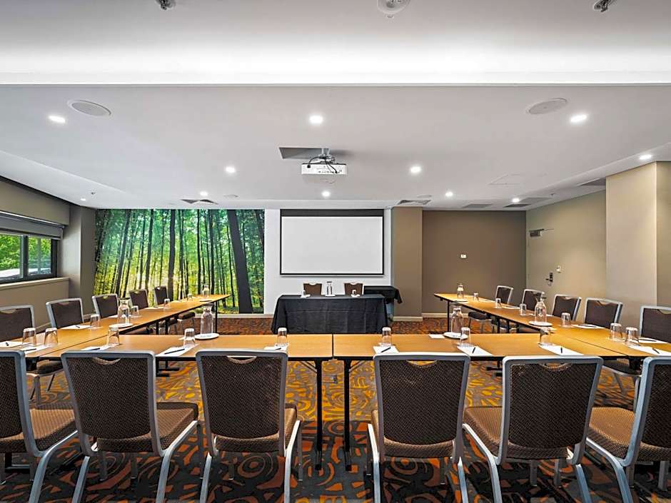 Novotel Canberra