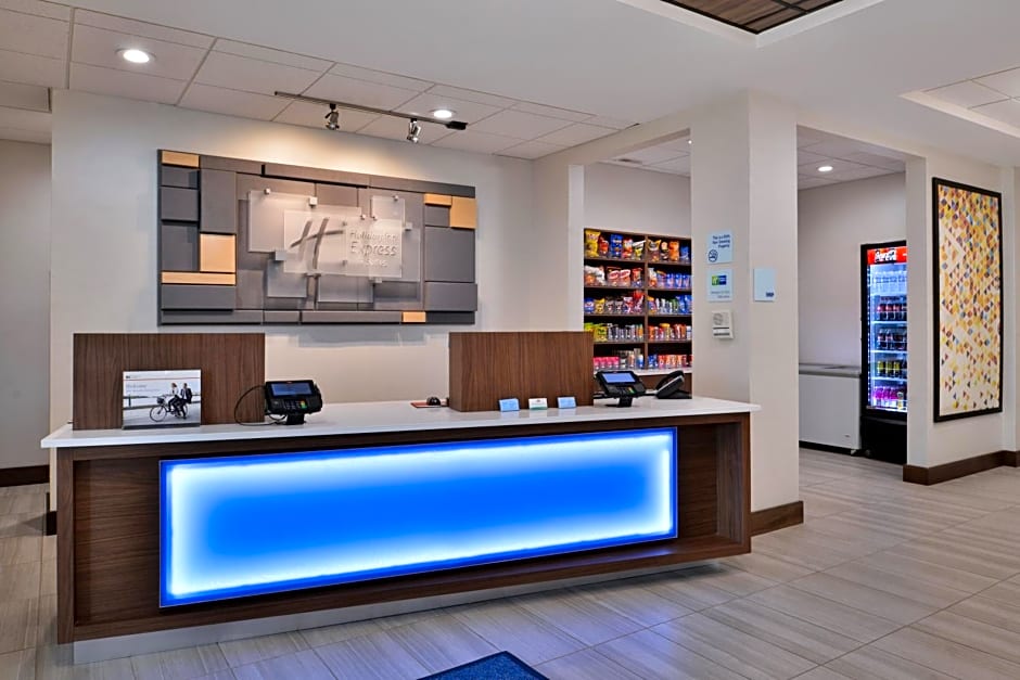 Holiday Inn Express Hotel and Suites Cincinnati - Mason By IHG